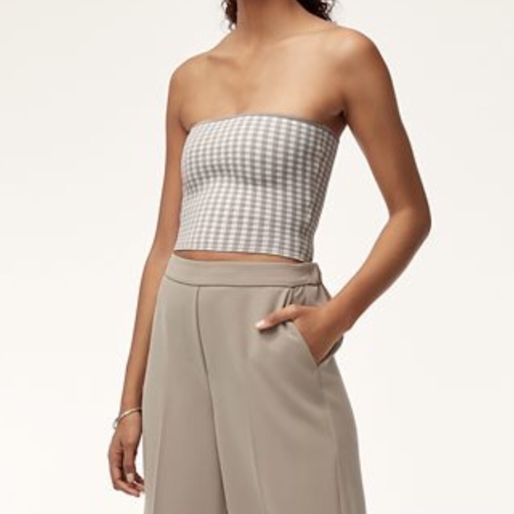Aritzia Essamba knit top in ashen grey + white